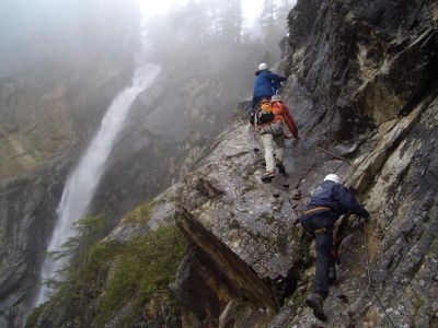 012-Im Klettersteig Lehner Wasserfall